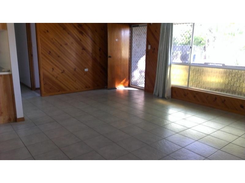 609 Boat Harbour Drive, Urangan QLD 4655