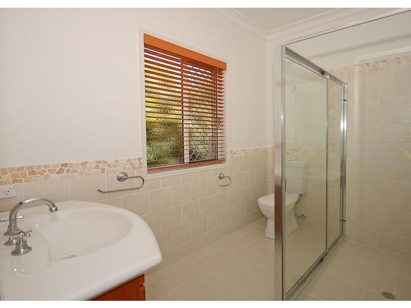 31 Jonwest Close, Torquay QLD 4655