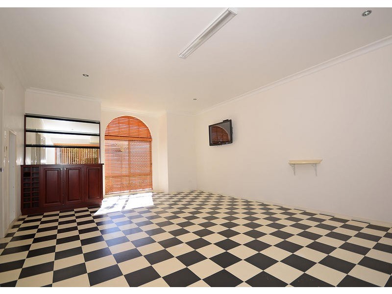 31 Jonwest Close, Torquay QLD 4655