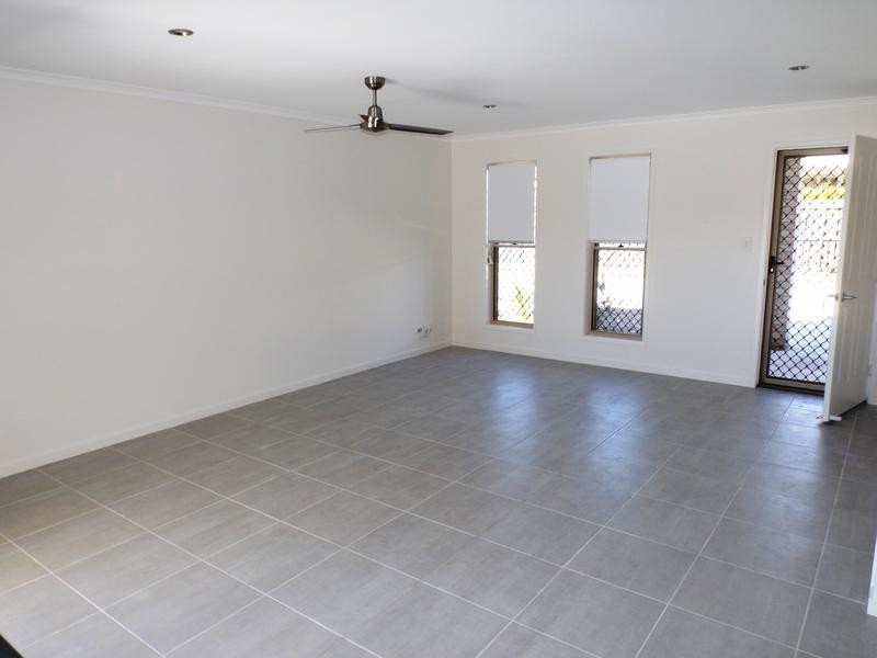 5 Jovi Crt, Scarness QLD 4655