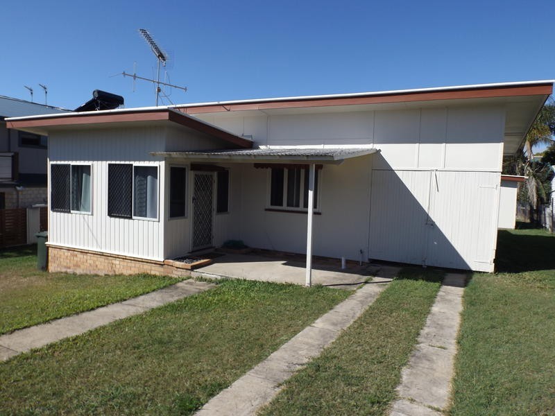 18 Gossner St, Scarness QLD 4655