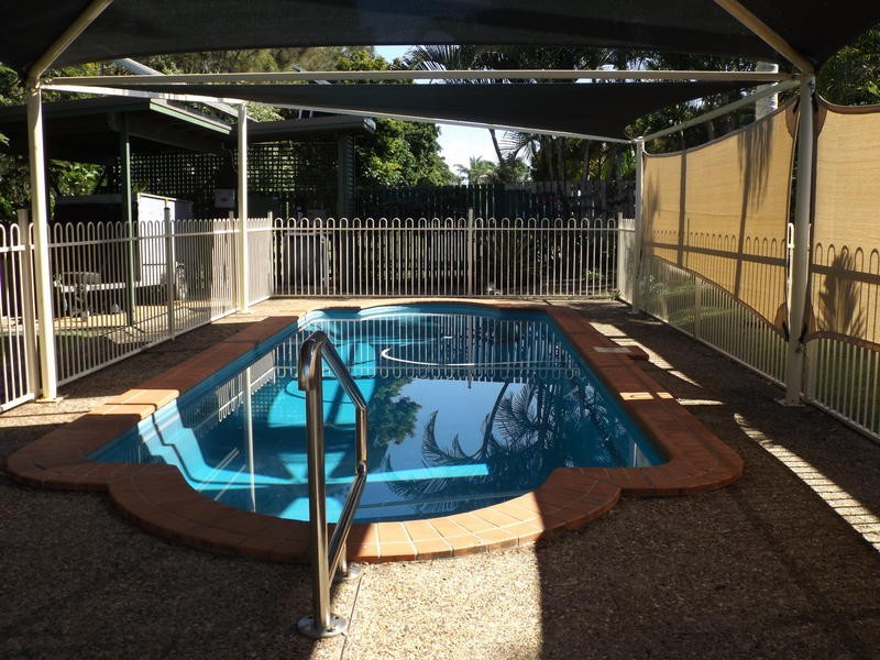 6 / 59 Truro St, Torquay QLD 4655