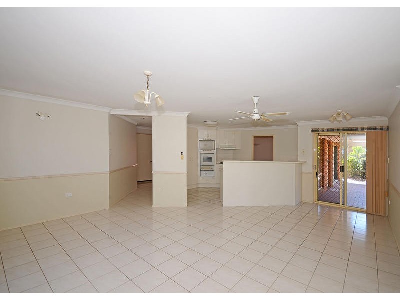 14 Mackay Dr, Kawungan QLD 4655