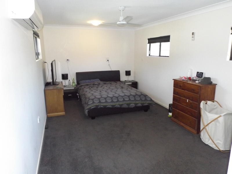 174 Truro St, Urangan QLD 4655