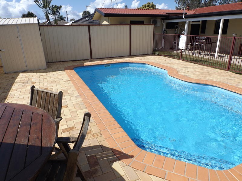 174 Truro St, Urangan QLD 4655