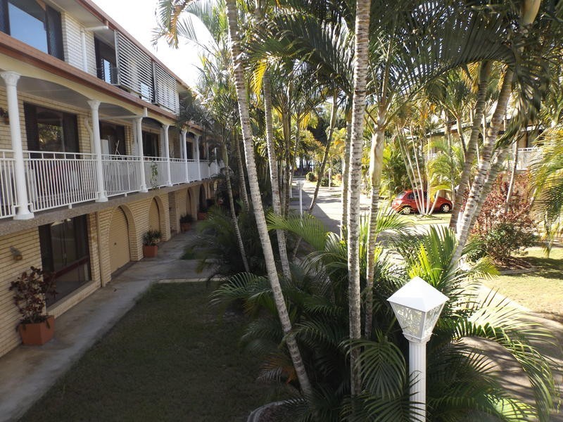 1 / 54 Freshwater St, Scarness QLD 4655