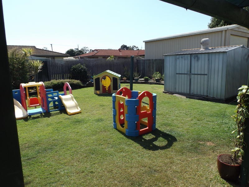 30 Sunset Cr, Torquay QLD 4655