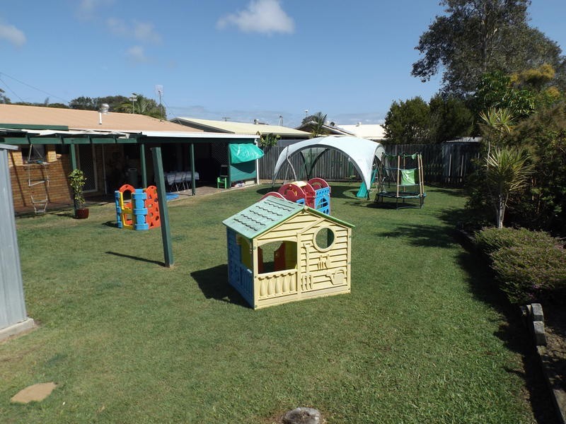 30 Sunset Cr, Torquay QLD 4655