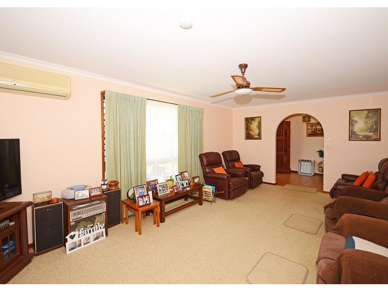 87 Spence St, Point Vernon QLD 4655