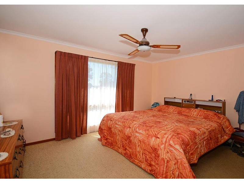 87 Spence St, Point Vernon QLD 4655