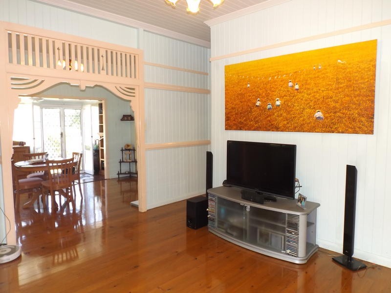 194 Torquay Rd, Scarness QLD 4655