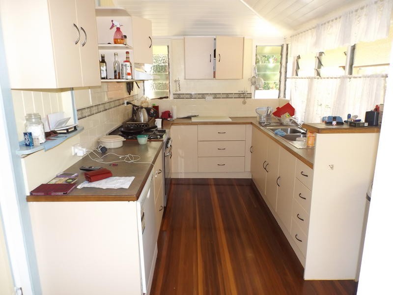 194 Torquay Rd, Scarness QLD 4655