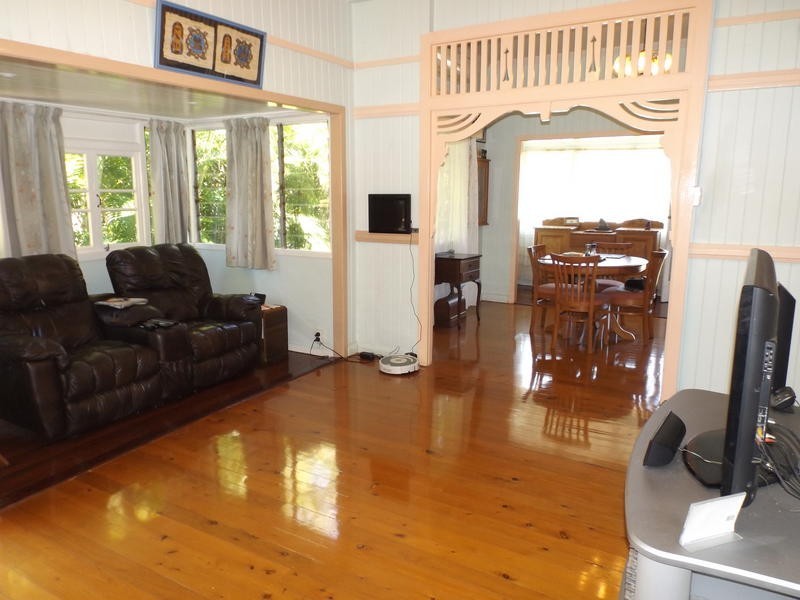 194 Torquay Rd, Scarness QLD 4655