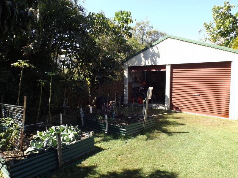 194 Torquay Rd, Scarness QLD 4655