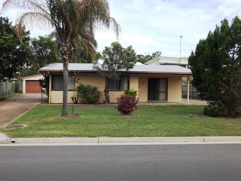 11 Totness St, Scarness QLD 4655