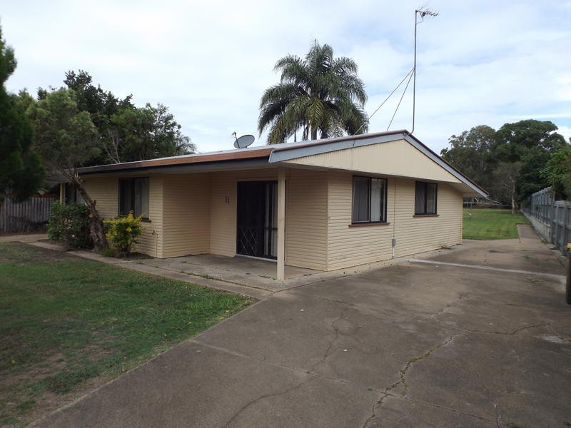 11 Totness St, Scarness QLD 4655