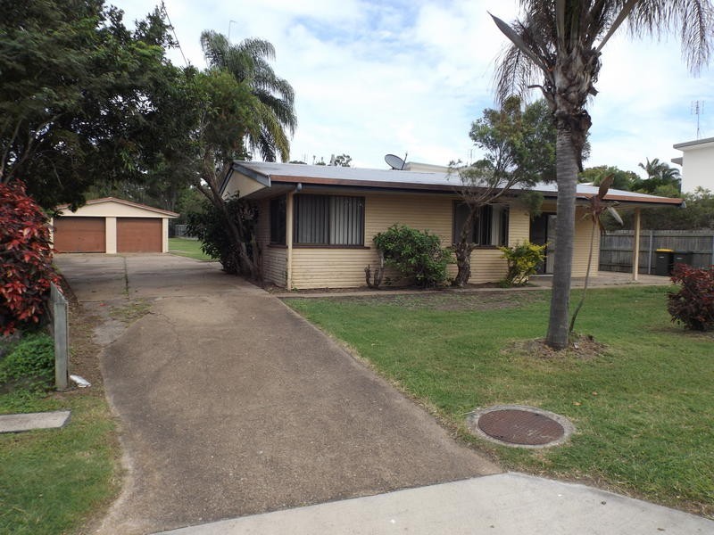 11 Totness St, Scarness QLD 4655