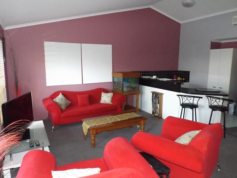 6 / 274 Main St, Kawungan QLD 4655