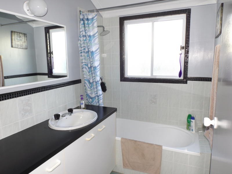 6 / 274 Main St, Kawungan QLD 4655