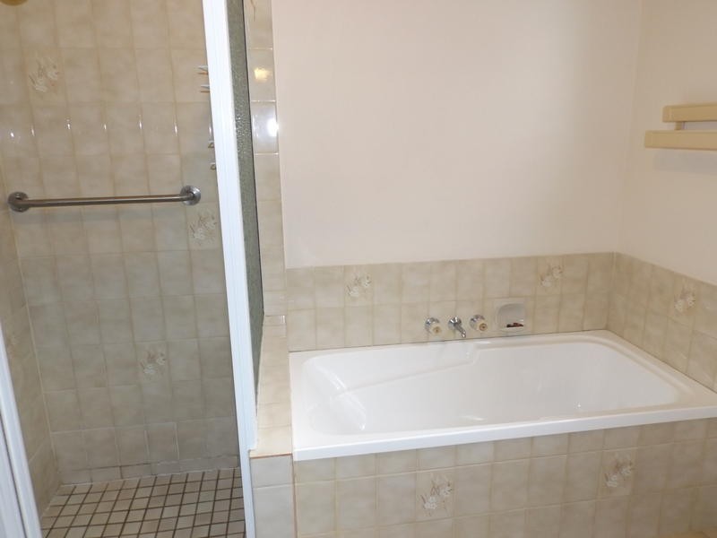 19 Wedge St, Urraween QLD 4655