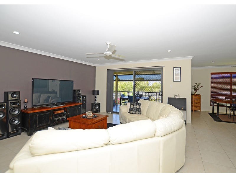 3 Bayridge Heights Dr, Nikenbah QLD 4655