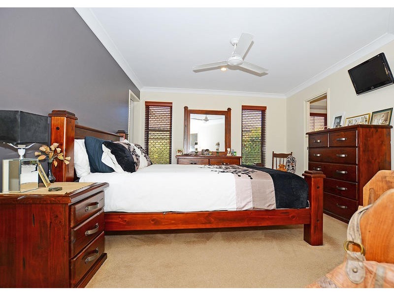 3 Bayridge Heights Dr, Nikenbah QLD 4655