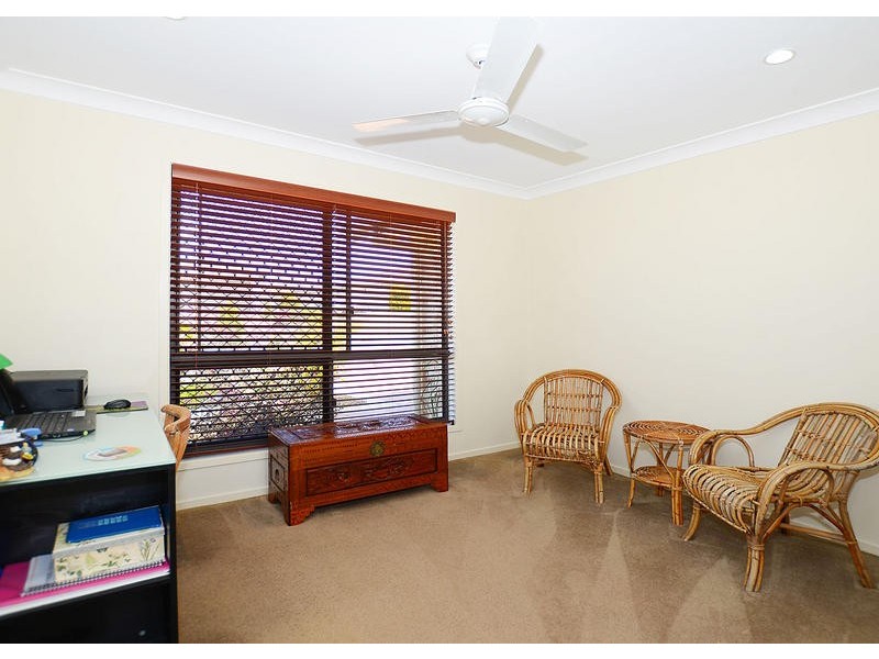 3 Bayridge Heights Dr, Nikenbah QLD 4655