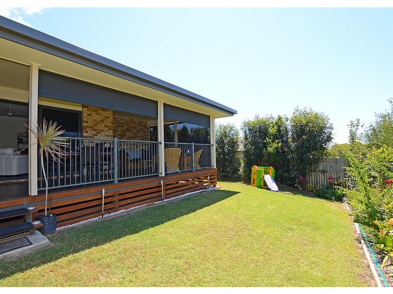 3 Bayridge Heights Dr, Nikenbah QLD 4655
