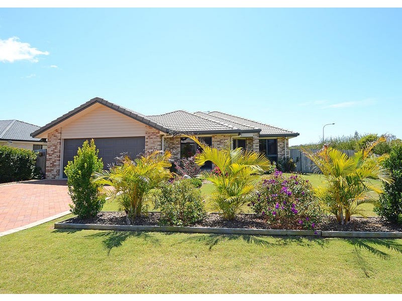 3 Bayridge Heights Dr, Nikenbah QLD 4655