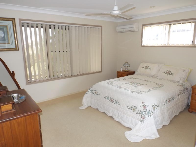 21 Lady Nelson Dr, Eli Waters QLD 4655