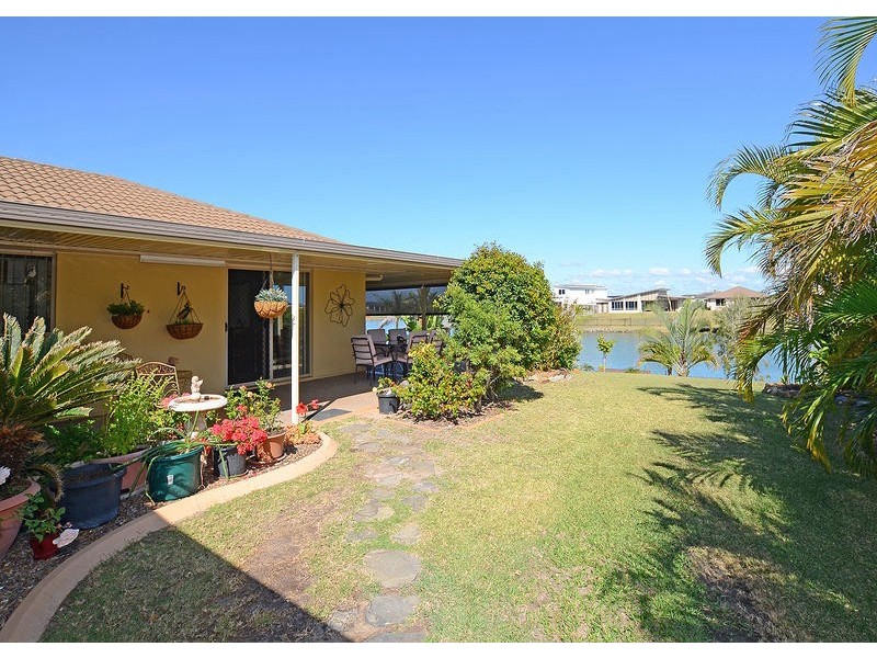 21 Lady Nelson Dr, Eli Waters QLD 4655