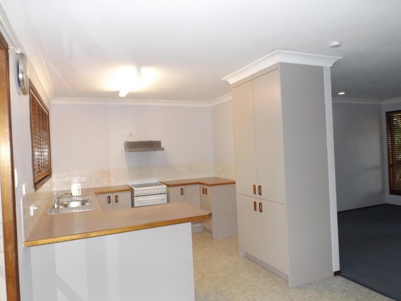 18 Goroka St, Kawungan QLD 4655