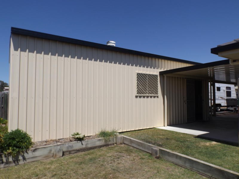 18 Topaz Cct, Urangan QLD 4655