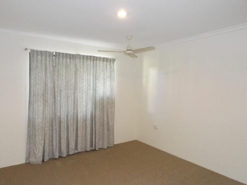 6 Jacobsen Outlook, Urraween QLD 4655