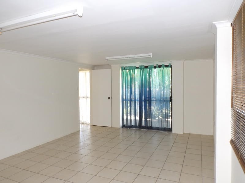 6 Jacobsen Outlook, Urraween QLD 4655