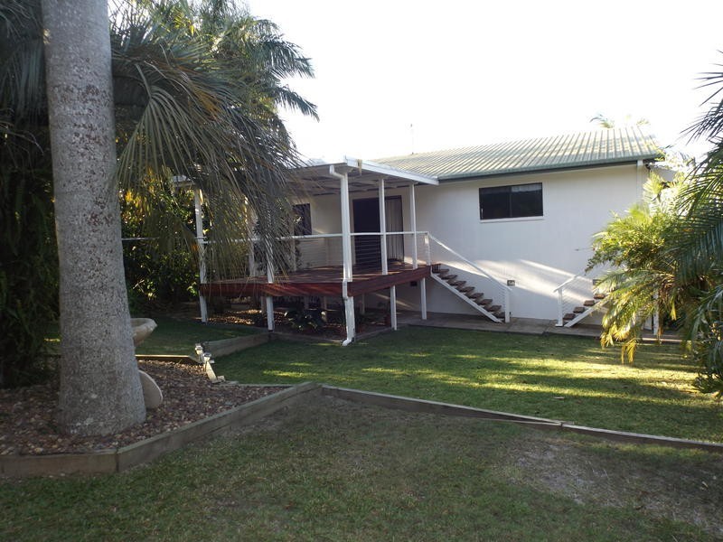 6 Jacobsen Outlook, Urraween QLD 4655