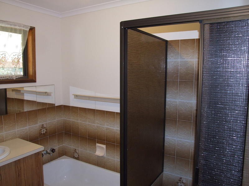 7 Christine Ave, Torquay QLD 4655