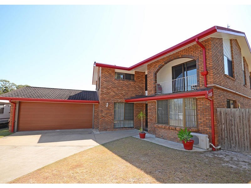 12 Flinders St, Point Vernon QLD 4655