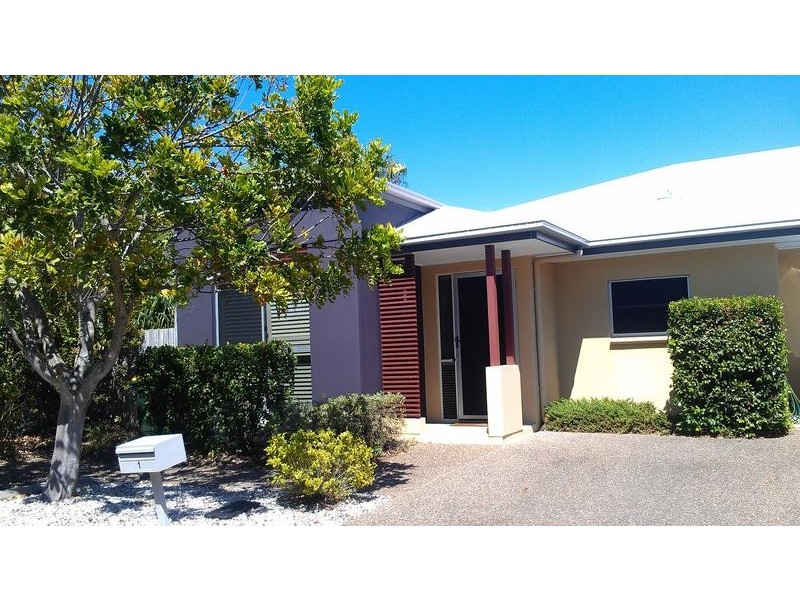 1 / 230 Pulgul St, Urangan QLD 4655