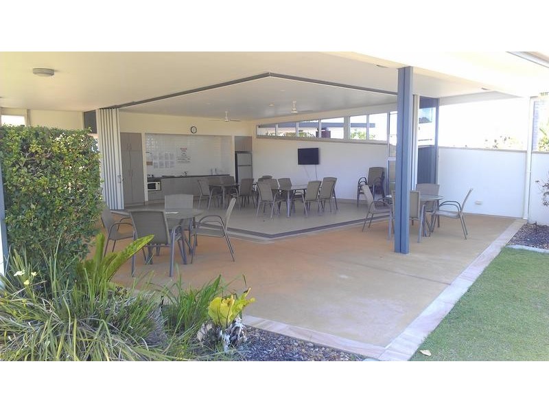 1 / 230 Pulgul St, Urangan QLD 4655