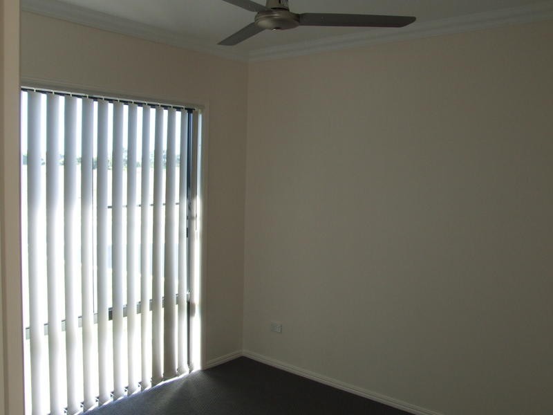 24 Bounty Cct, Eli Waters QLD 4655