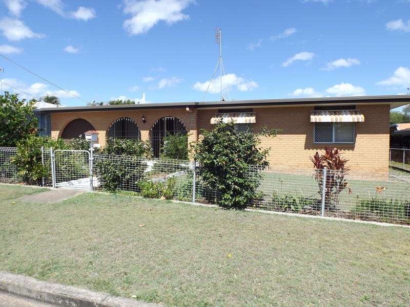 15 Clarke St, Pialba QLD 4655