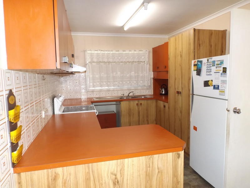 15 Clarke St, Pialba QLD 4655