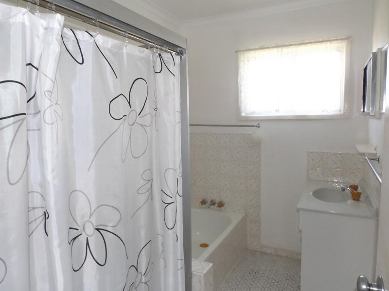 15 Clarke St, Pialba QLD 4655
