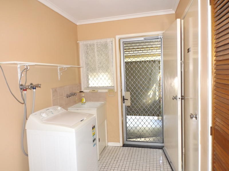 15 Clarke St, Pialba QLD 4655
