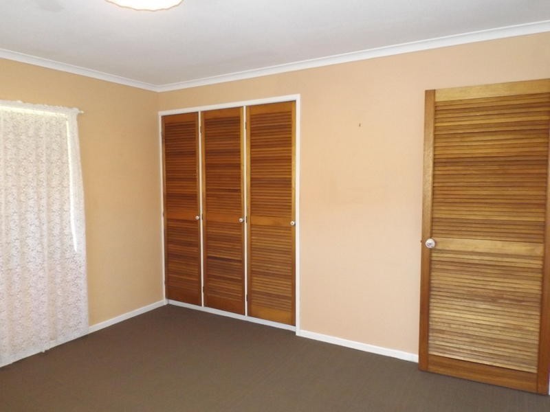 15 Clarke St, Pialba QLD 4655