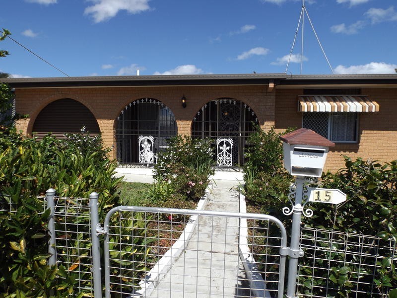 15 Clarke St, Pialba QLD 4655