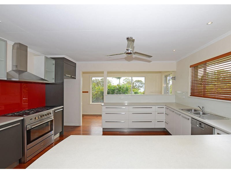 148 Long St, Point Vernon QLD 4655