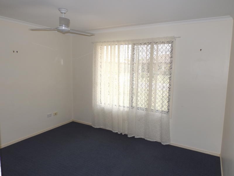 27 Gunsynd Way, Point Vernon QLD 4655