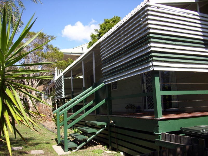 25 Urangan Street, Torquay QLD 4655